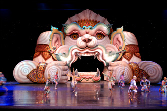 ภูเก็ตแฟนตาซีโชว์ (Phuket Fantasea Show)